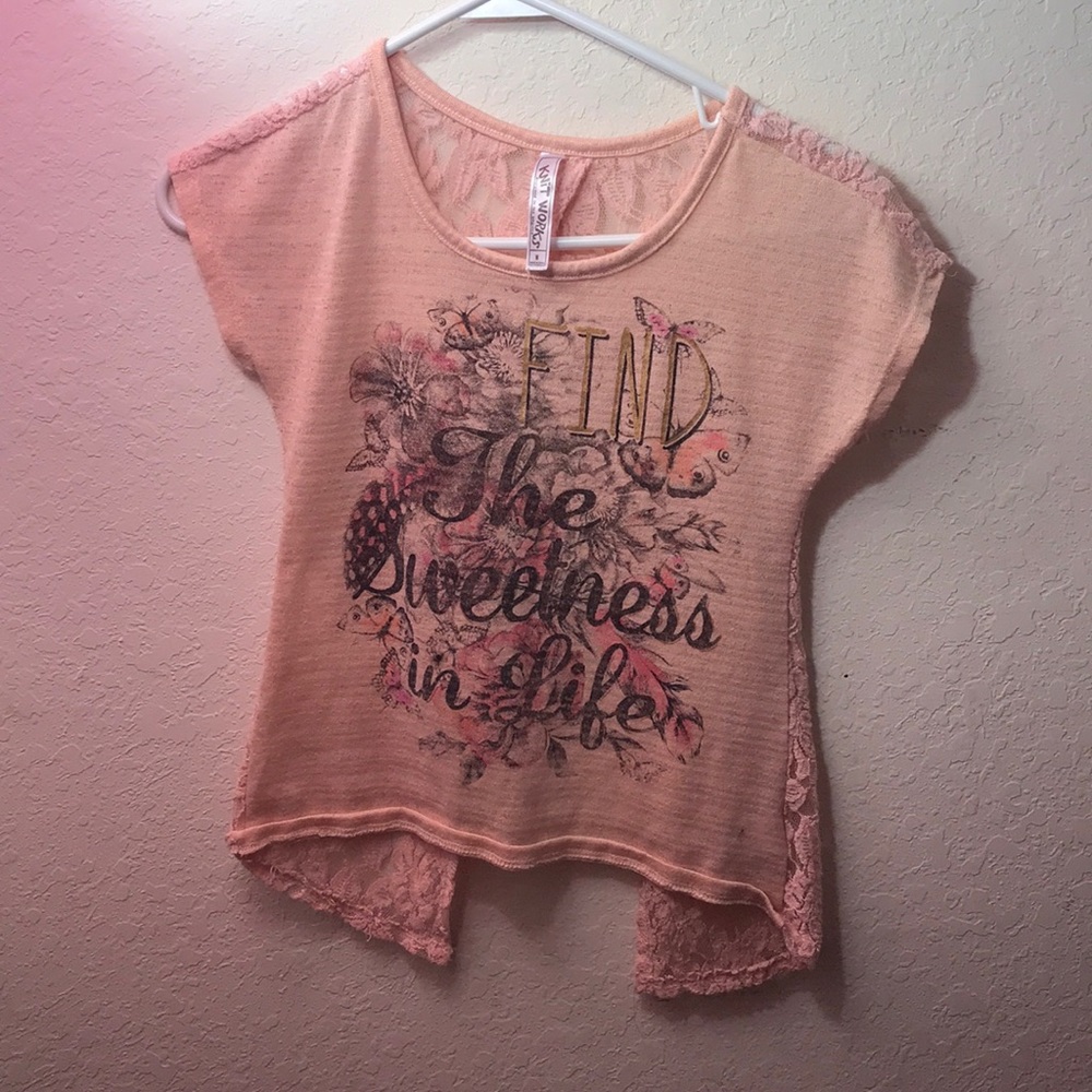 Short sleeve shirt